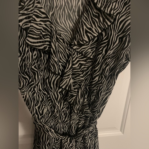 Zebra print dress- size 14 - Picture 2 of 6